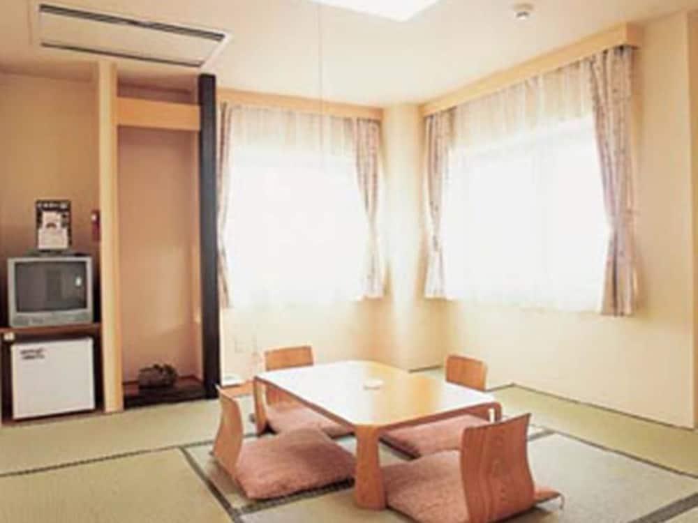 Hotel Okabe Shiosaitei Wakkanai Exterior photo